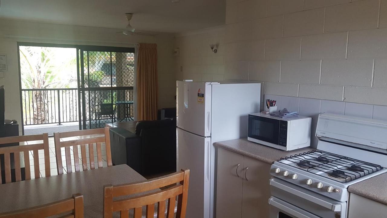 Oasis Inn Apartments Cairns Eksteriør billede